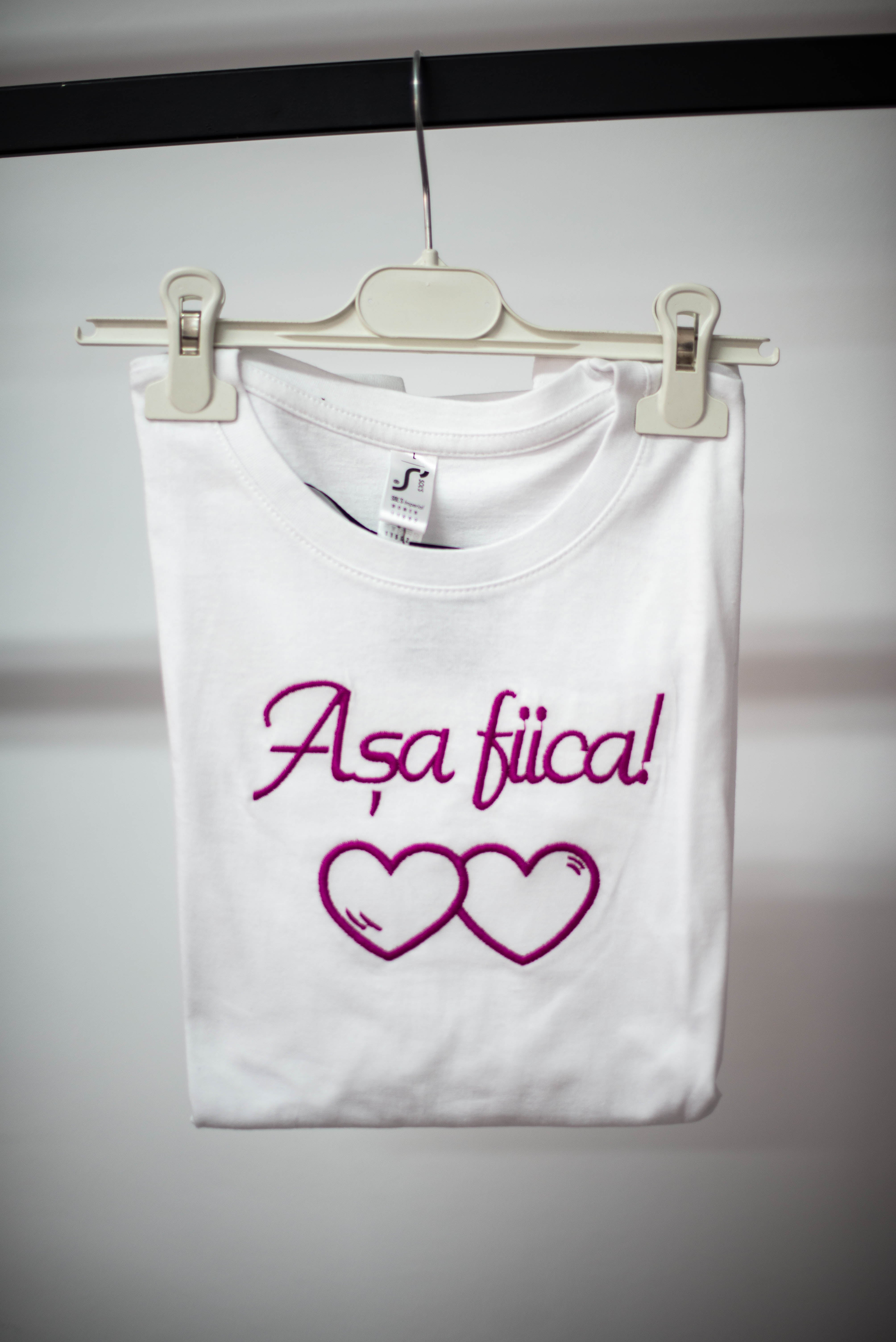 tricou alb așa fiică