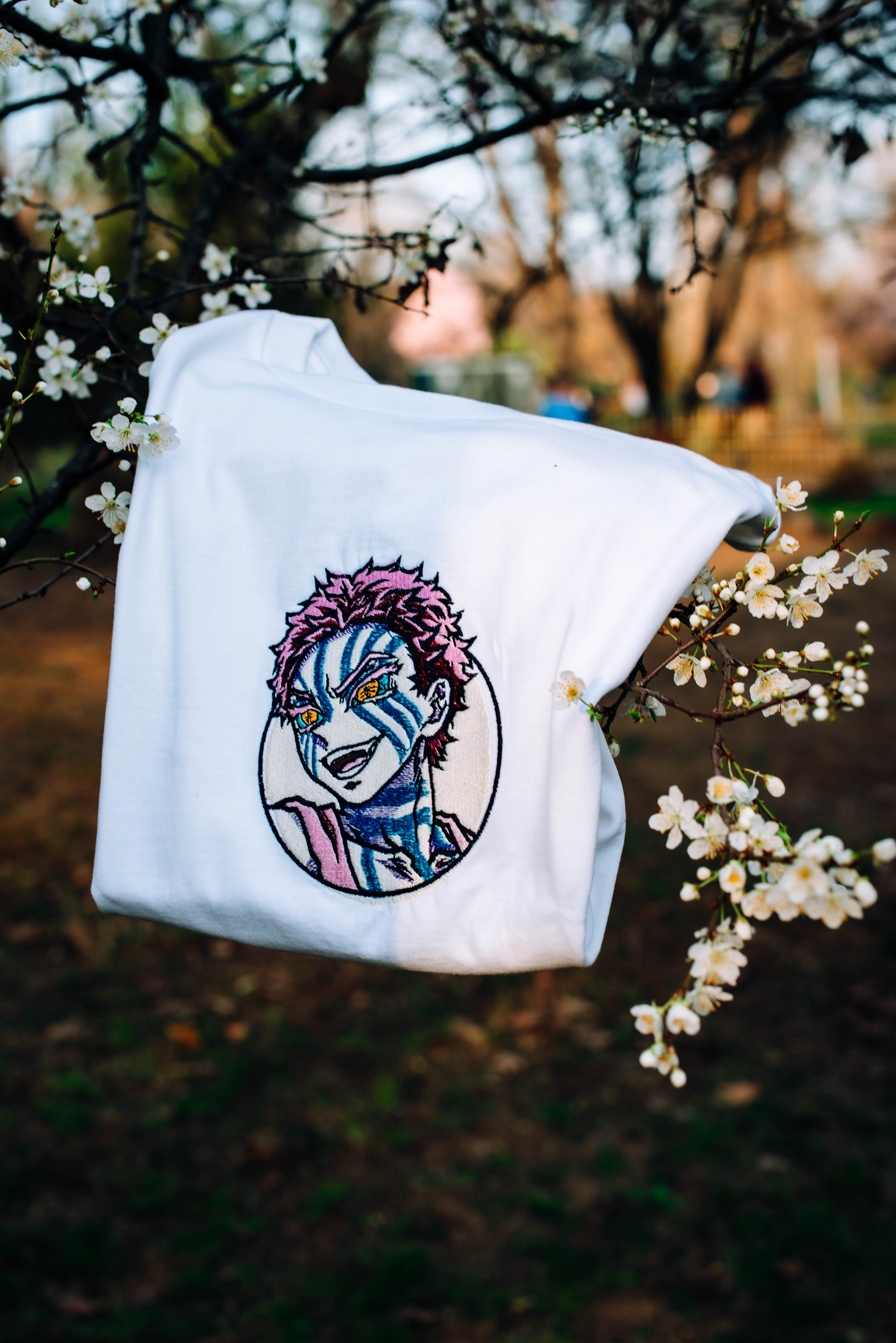 Tricou cu Demon Slayer Akaza Round